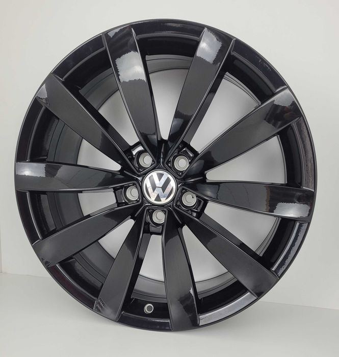 Oryginalne felgi Volkswagen 19" Scirocco Arteon Passat Tiguan Golf
