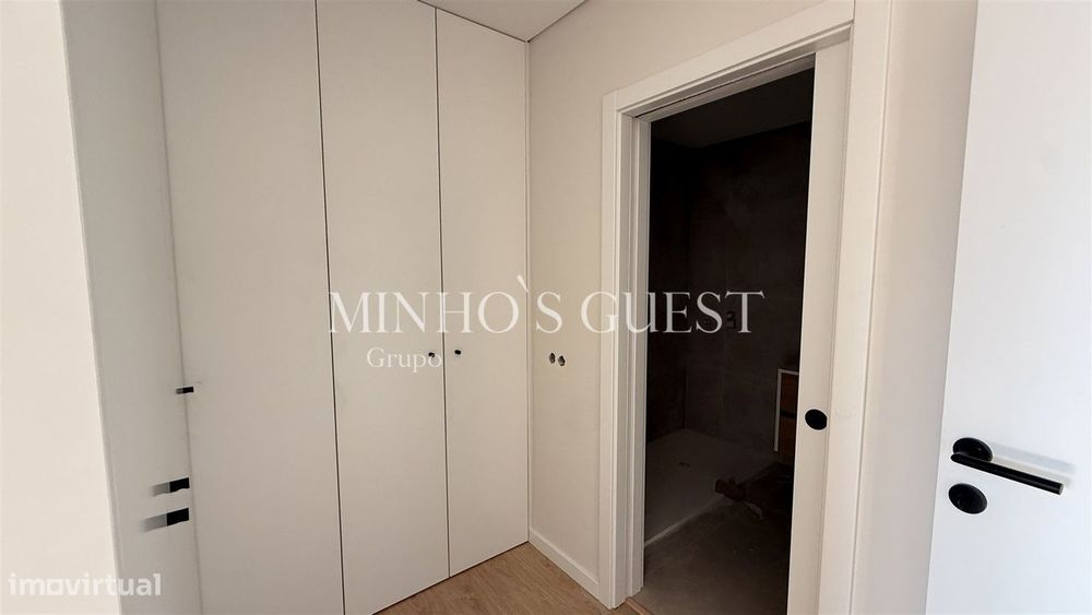 Apartamento T3 Totalmente Remodelado c/ varanda - Maximinos, Braga