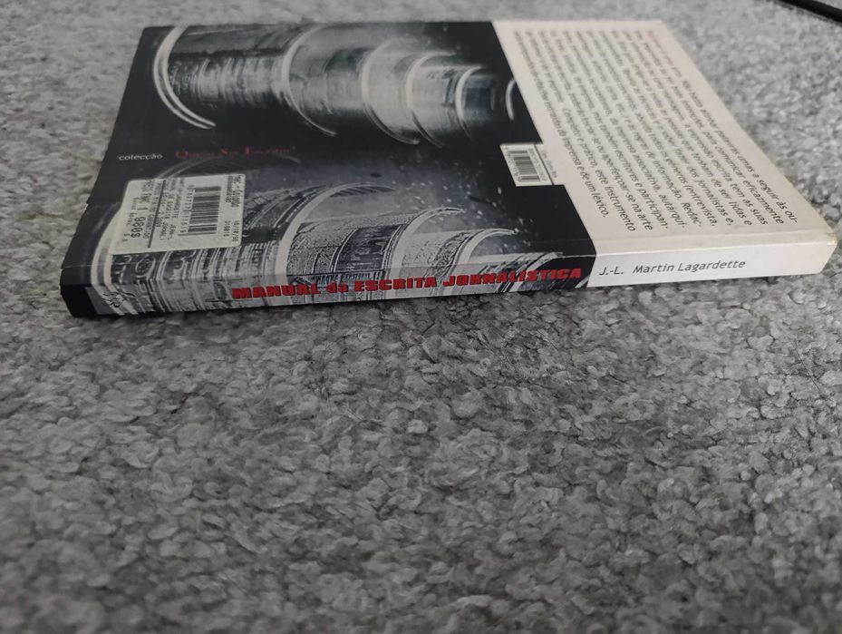 Journalistic Writing Manual: I Write – I Inform – I Convince [w/ shipping]64739997697154122