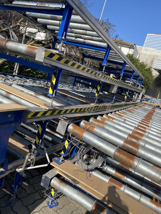 Tapete de rolos motorizados