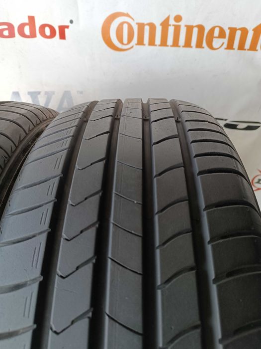 Літні шини 215/55 R18 Kumho ecsta hs51 2021 рік 7,4мм