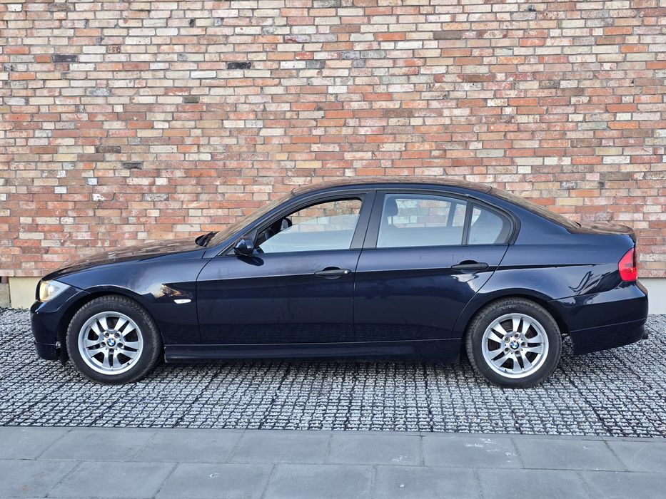 BMW 318i E90 ,2006r,bezwypadkowy,pół skóry,serwisowany,wyposażony,2xkl