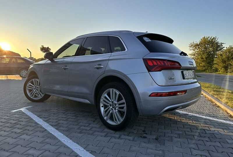 Продам Audi Q5 Premium+