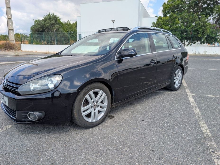 VW Golf Variant 2011 – Muito bem equipada, estimada e com extras que fazem a diferença