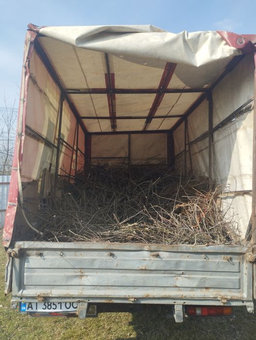 Вивіз будівельного сміття гілок старої меблі