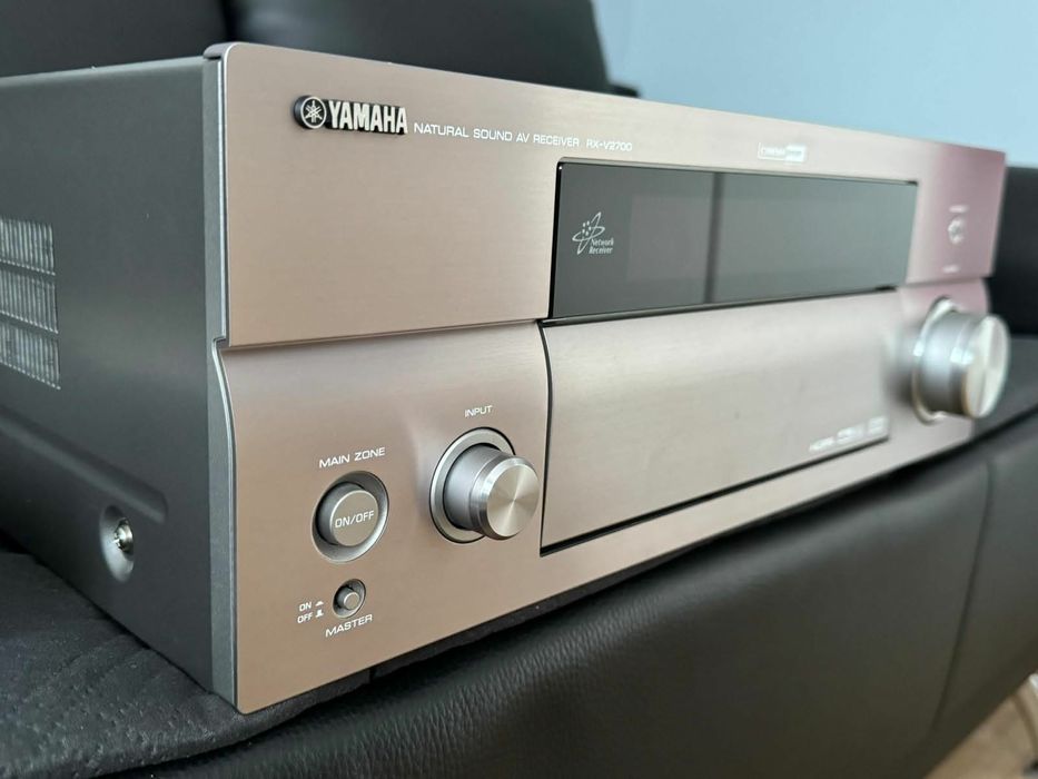 Amplituner yamaha rx v 2700