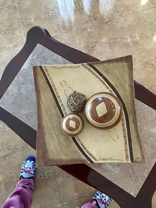 Prato de centro com bolas em porcelana