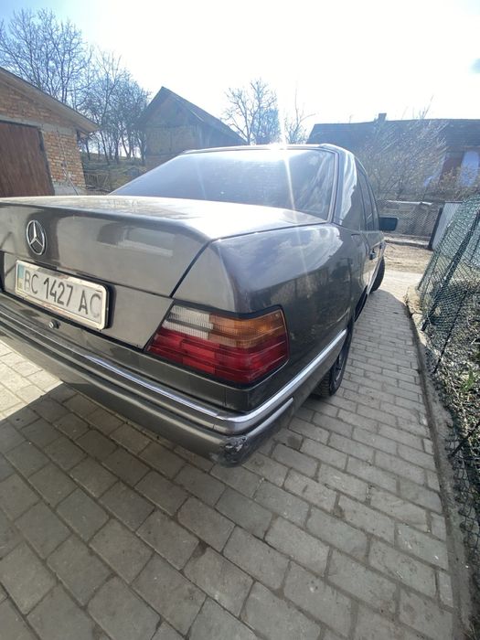 Мерседес w 124 avto
