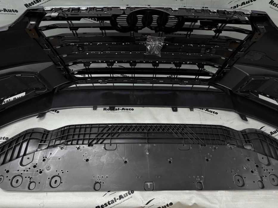 Передній бампер на AUDI A4 B9 2015-2019 р | стиль S-Line S4