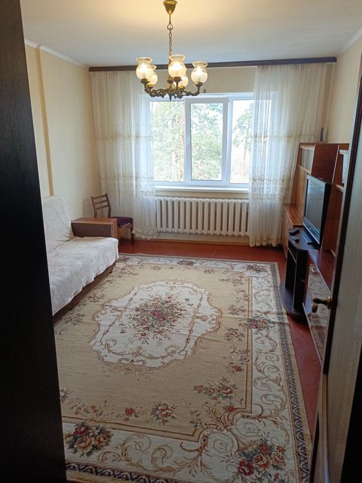 Подобово здам квартиру. Пуща водиця. Київ. Трикімнатна. Бронювання.