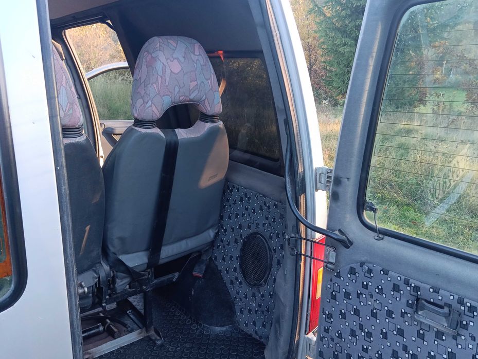 Пежо експерт 2000