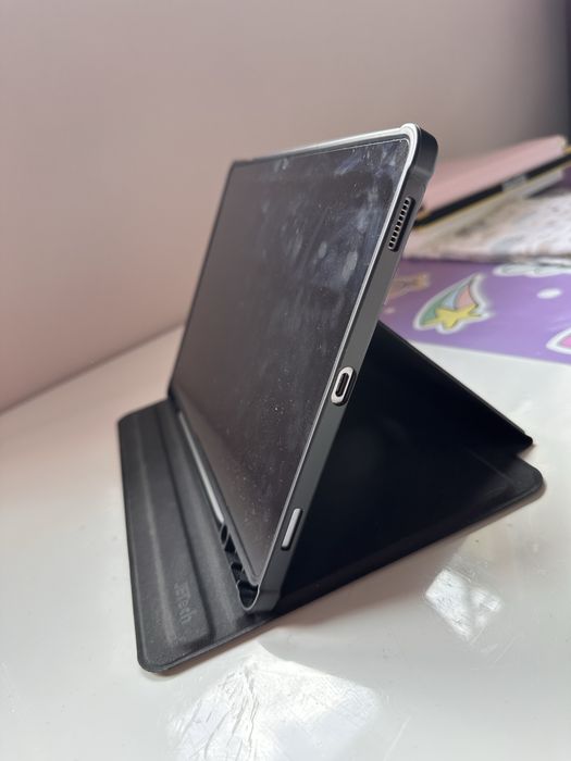 Tablet Samsung Galaxy Tab S9 FE + rysik S Pen + klawiatura