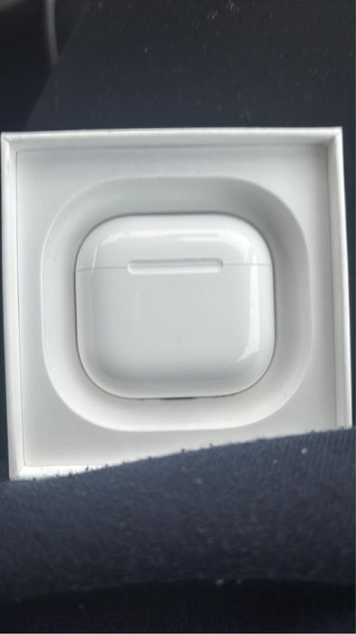 Air pods 4 anc NOWE