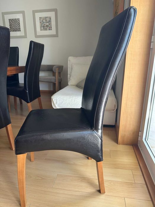 Conjunto de 8 cadeiras de sala de jantar