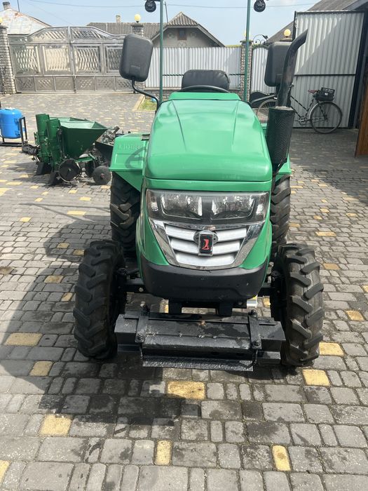 Продам трактор  LIDER