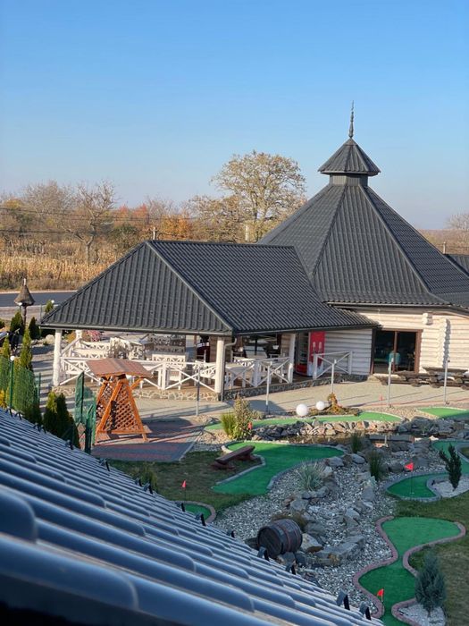 Готель з бассейном, готовий бізнес, термальні джерела.
