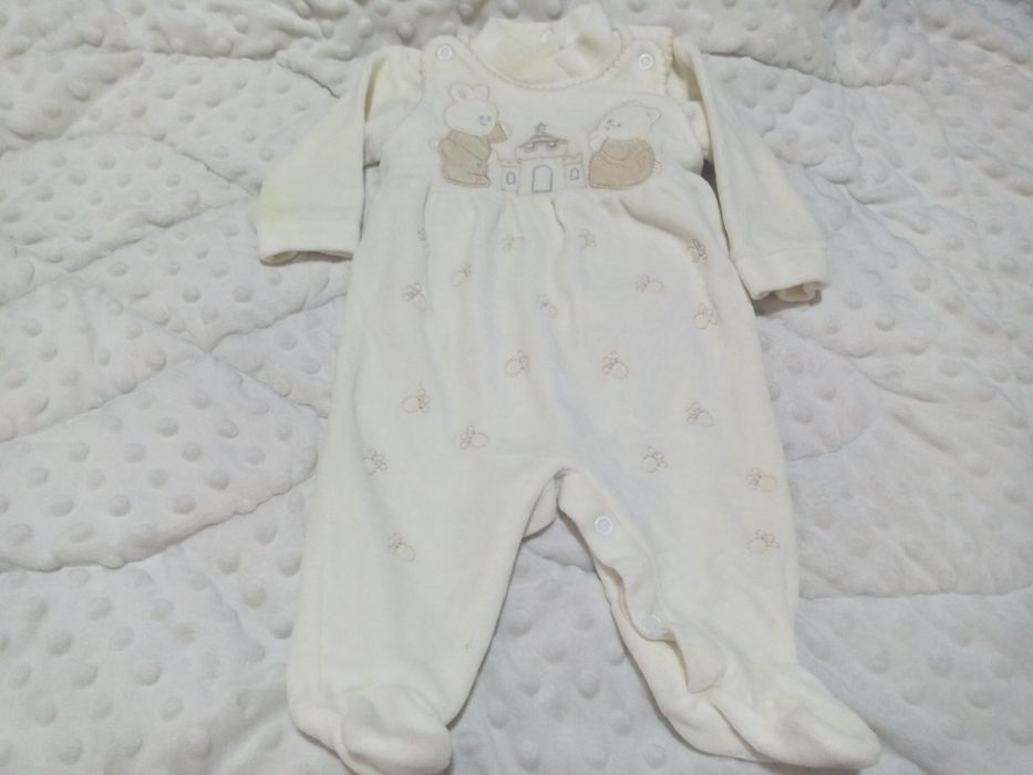 Conjuntos e fatinhos de bebe 0-3 meses