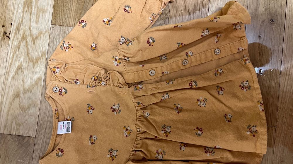 Сукня дітяча на 6-9 місяців