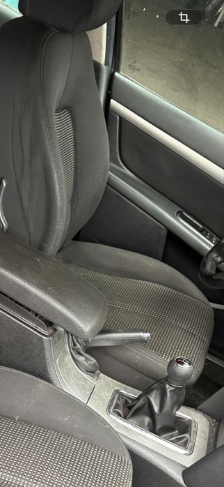 Apoio de braço peugeot 407 SW