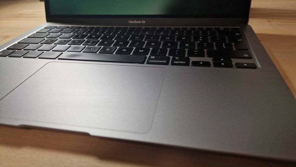 MacBook Air M1 - 16GB RAM/256GB SSD - Único dono