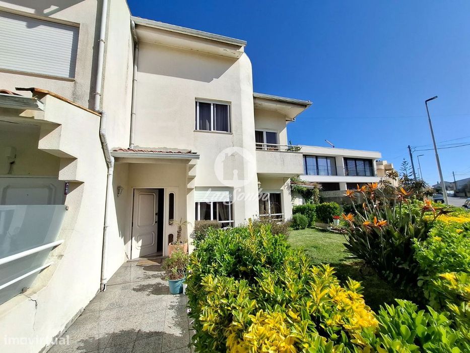 Moradia T3 com Garagem Fechada, a 500m da Praia | Mindelo, Vila do ...