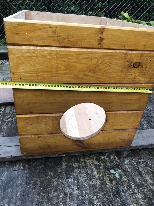 Будка  для собак, котів