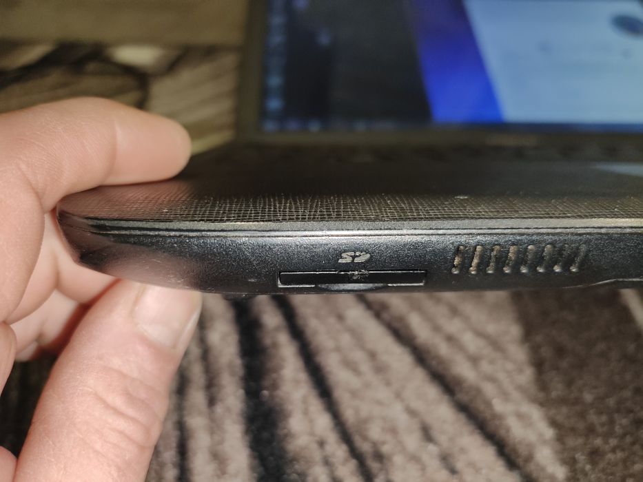 Ноутбук Samsung б.у.