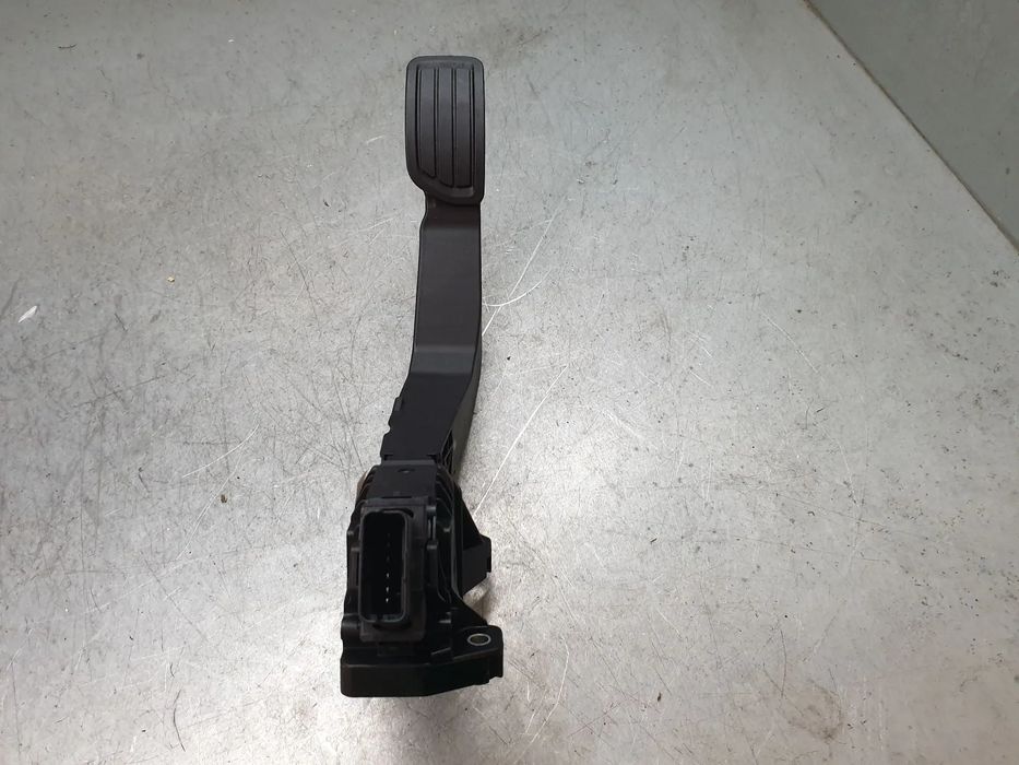 Pedal do acelerador PEUGEOT 208 II Palmeira De Faro E Curvos • OLX.pt