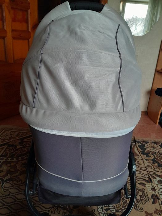 Продаємо коляску! Ціна договірна.