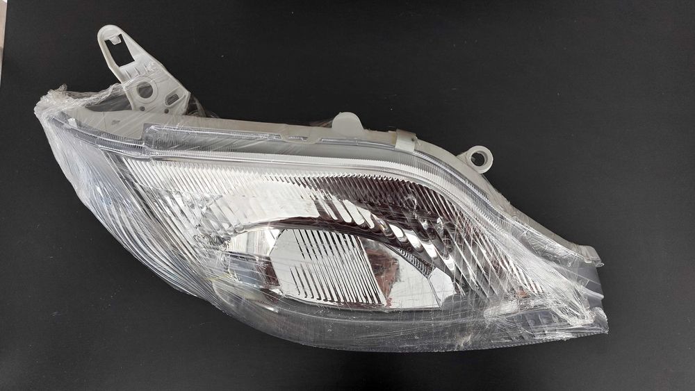 Ótica - Farol principal Toyota Corolla