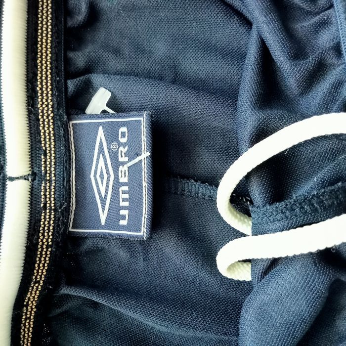 Spodenki sportowe chłopięce Umbro 152