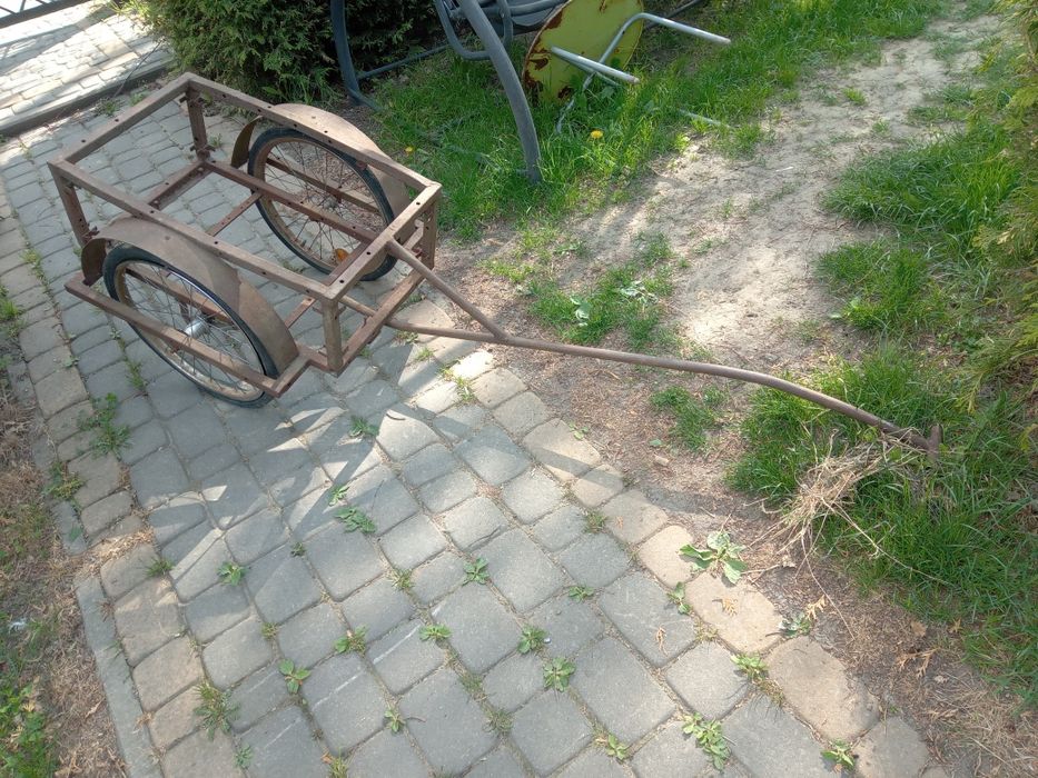Wózek ogrodowy do ogrodu na liście
