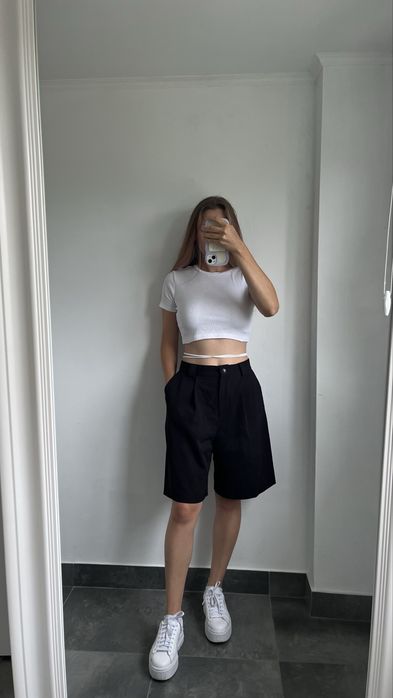Шорти-бермудиз високою посадкою size M