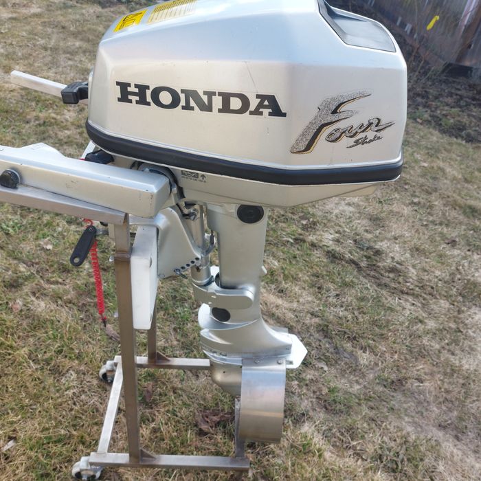 Silnik zaburtowy honda 6 km ,4sow