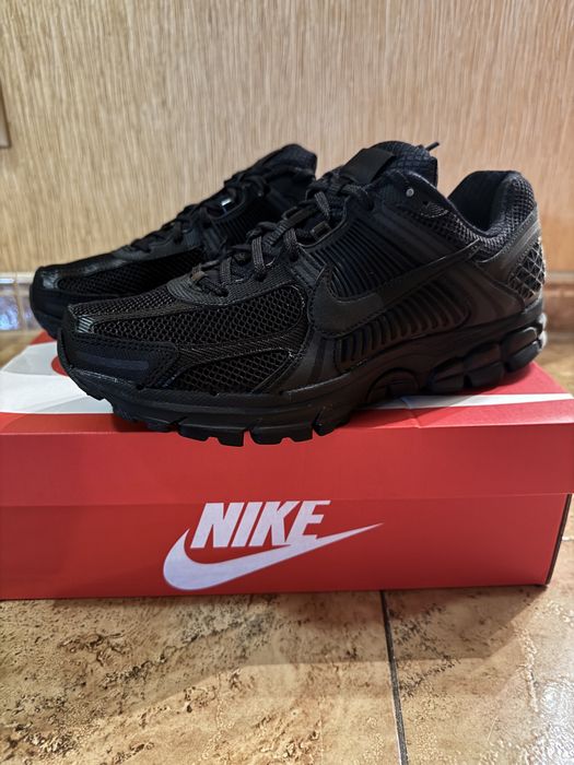 NIKE ZOOM VOMERO 5 SP Black/ Black BV1358-003 Розмір 42.5/43
