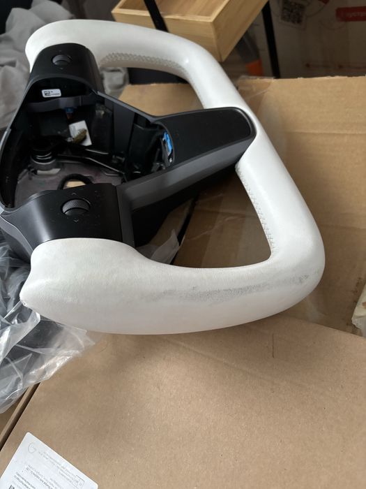 Tesla руль кермо plaid з підігрівом