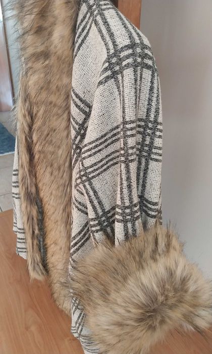 Ponche quentinho de senhora