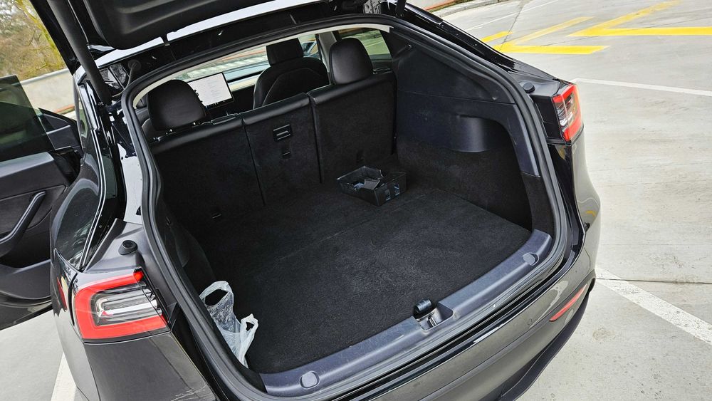 Tesla Model Y Long Range Dual Motor