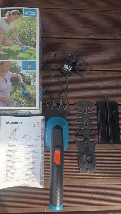 Nożyce do trawy Gardena akumulatorowe   AccuCut Li 9852-32