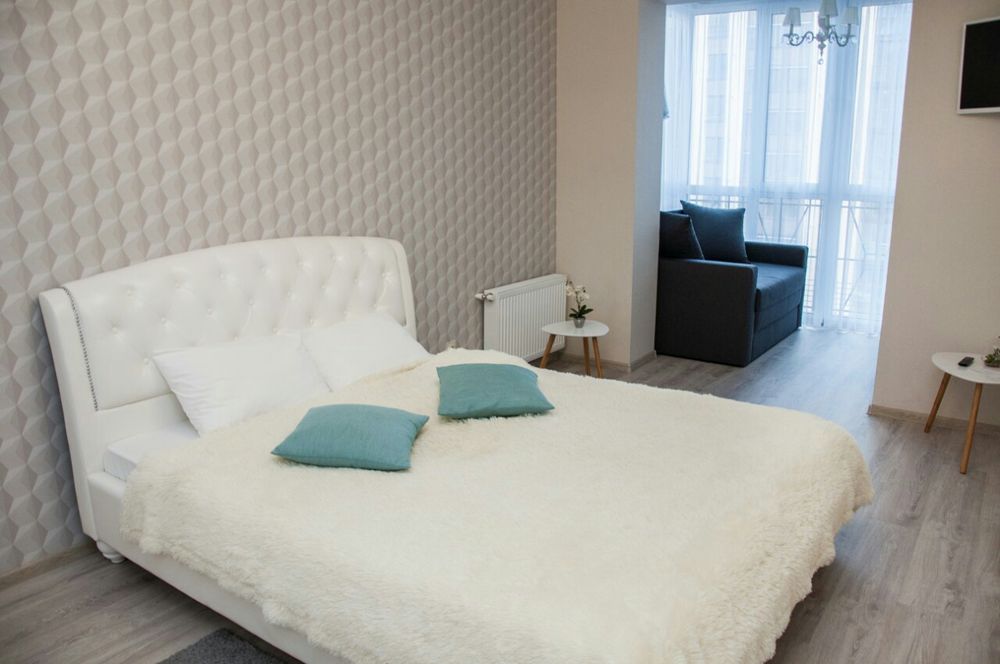 Сучасна комфортна нова квартира погодинно, подобово.