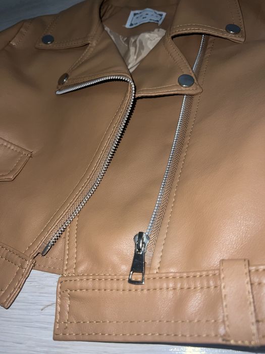 Курточка весняна з еко-шкіри