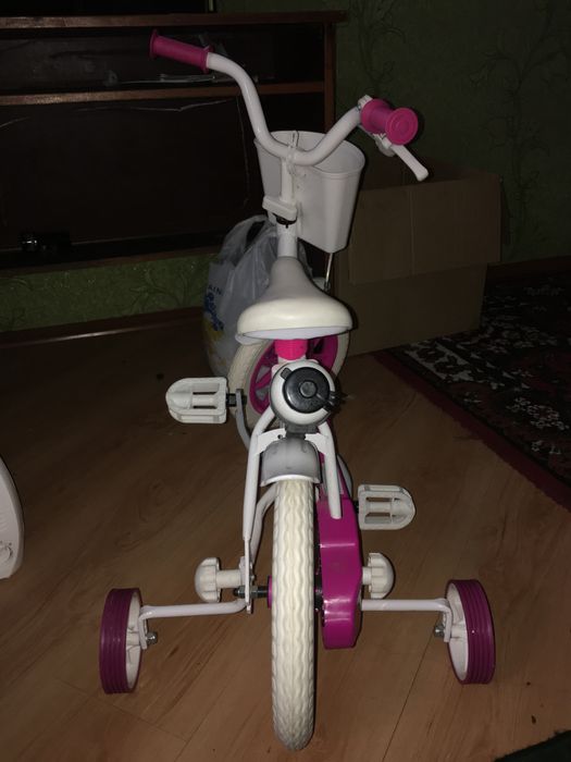 Дитячий велосипед для дівчинки