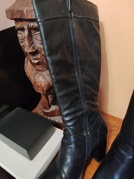 Kozaki damskie na obcasie