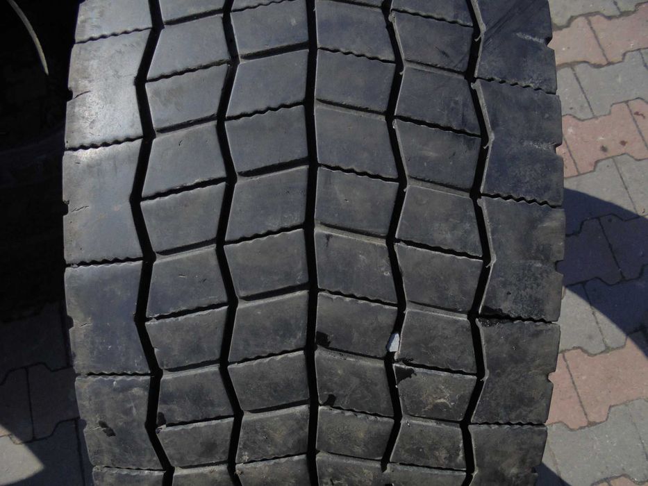Opona 295/60R22.5 Hankook DH31 (650 netto)