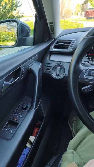 Продам автомобіль Volkswagen Passat B7