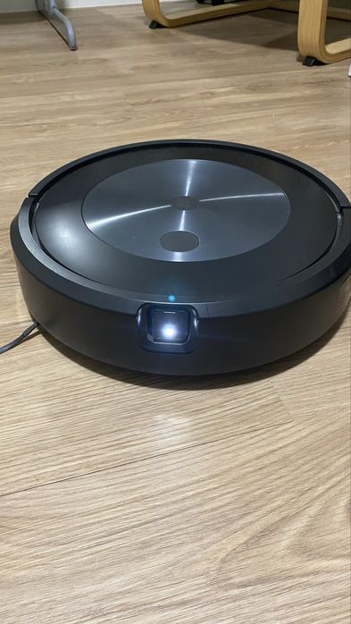 Roomba iRobot J7+