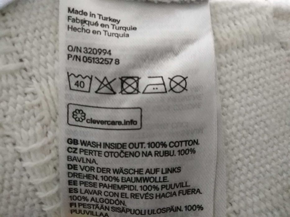 Camisola H&M "Gatinhos" (Ler Descrição)