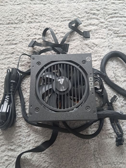 Zasilacz do komputera 700w