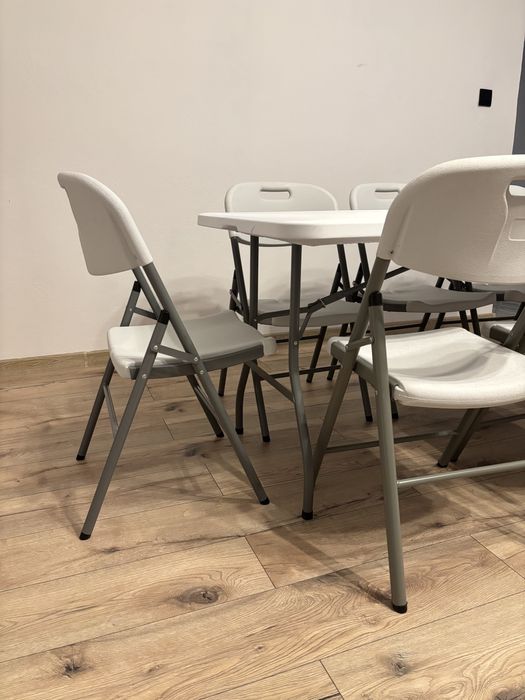 Wynajem stołów i krzeseł na imprezy eventowe