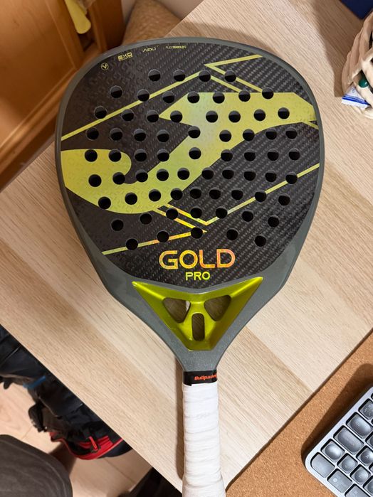 Joma Pro Gold 2025